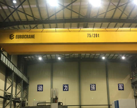 起重機設(shè)備